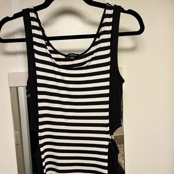 Striped maxi dress - Picture 6 of 7